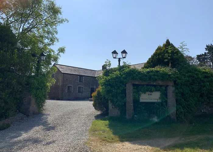 Rescorla Retreats - Ivory