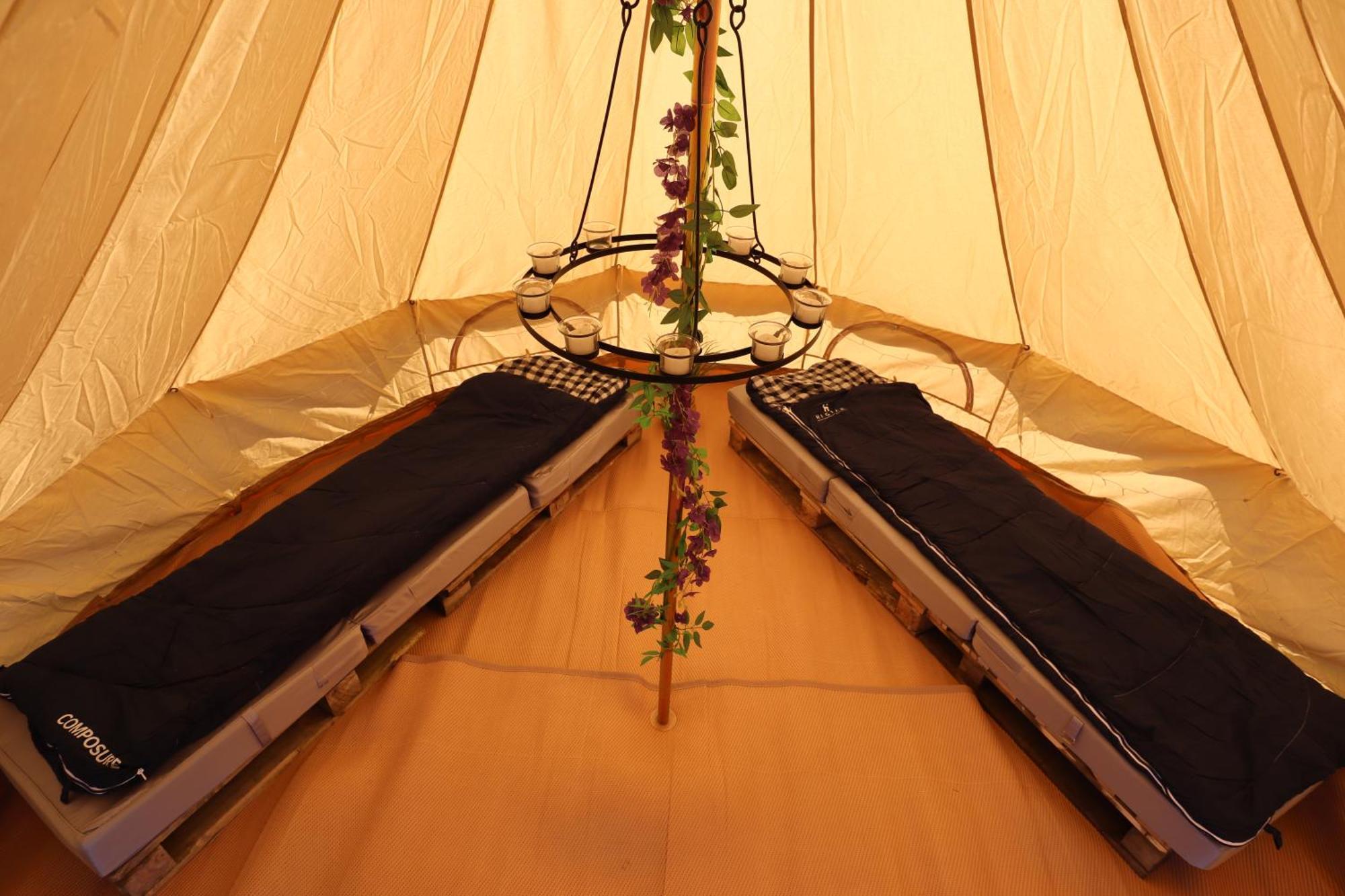 Rescorla Retreats - Ivory Luxury tent *